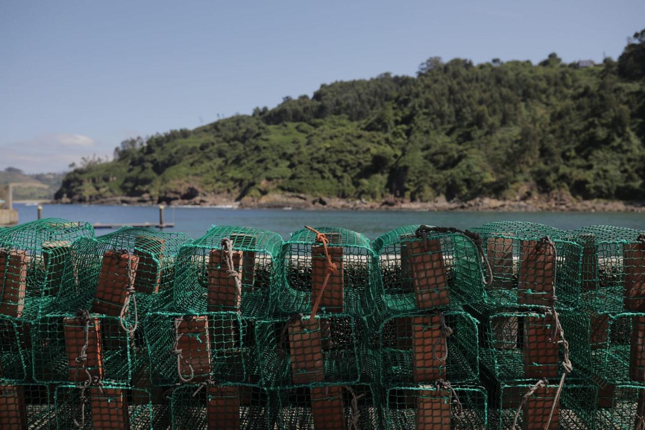 El Faro Unkempt - Tazones Villar  ภายนอก รูปภาพ